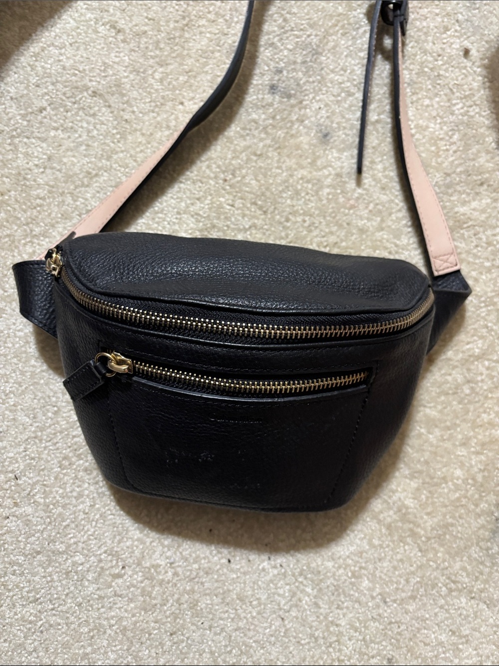 Calvin Klein Black Pebbled Leather womes Belt Bag with front zipper. Like new! - Picture 3 of 7